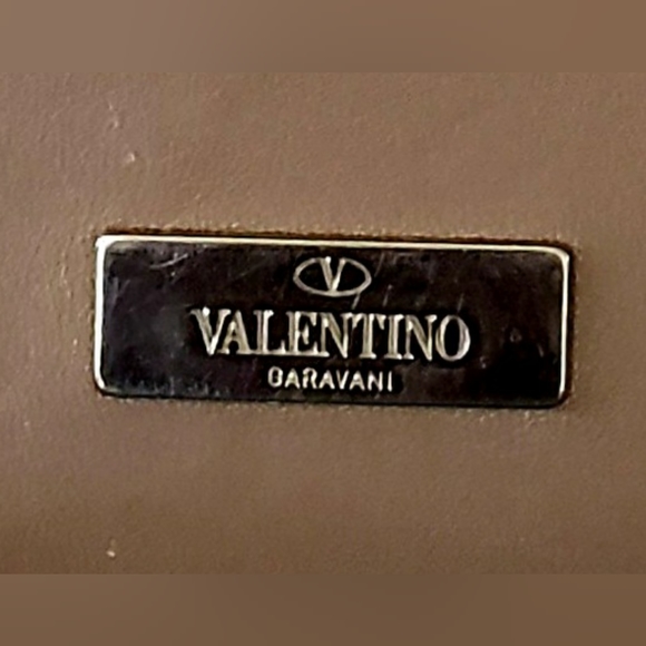 Valentino Garavani Ipad Case/Cover - Picture 2 of 8